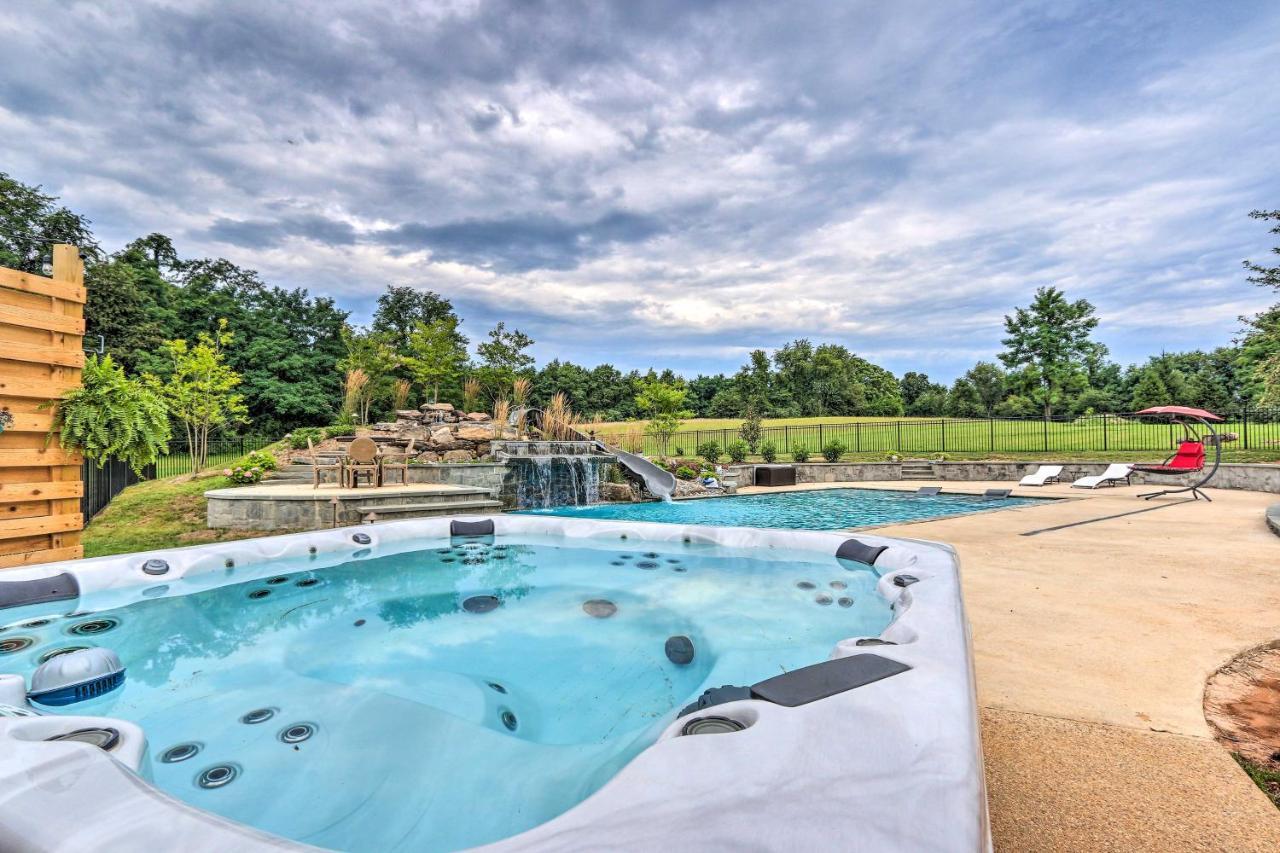 Charles Town Home With Private Pool And Hot Tub Exterior photo